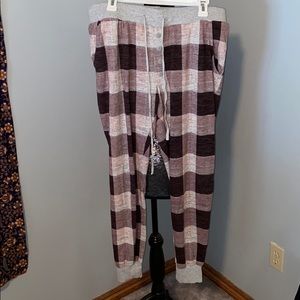 Women’s lounge pants